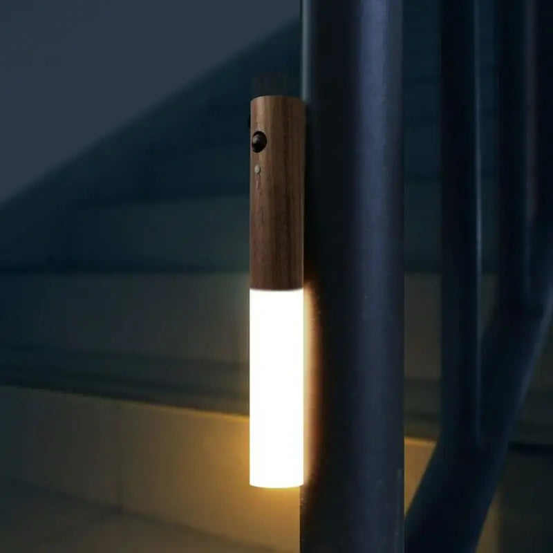 Luminaria Led Recarregável Sensor de Movimento [COMPRE 1 LEVE 2]